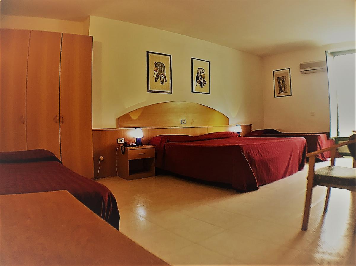 Ascot Lodging Cardano Al Campo Eksteriør billede